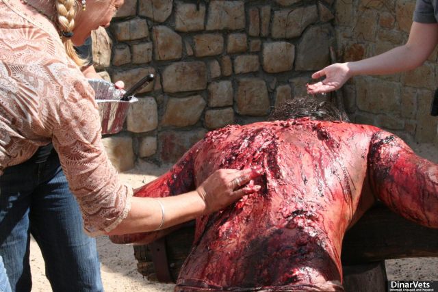 Special effects, Latex application, on set.