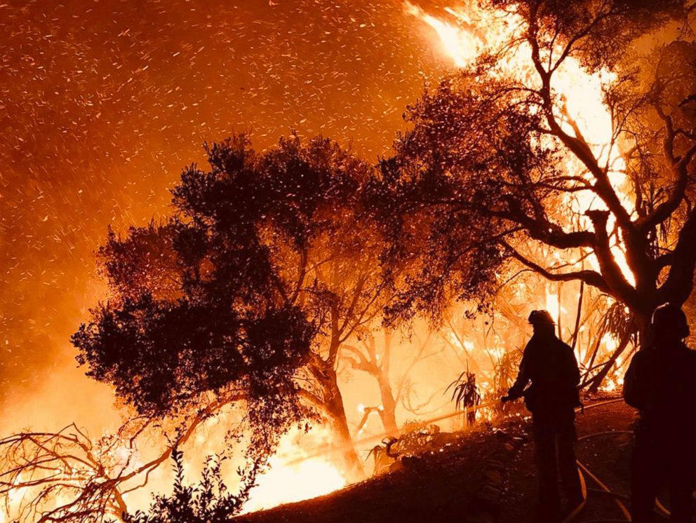 california-fires-8-ap-jt-171210_4x3_992.jpg.a2b3d8d38c0c9b9f6914c10522053768.jpg