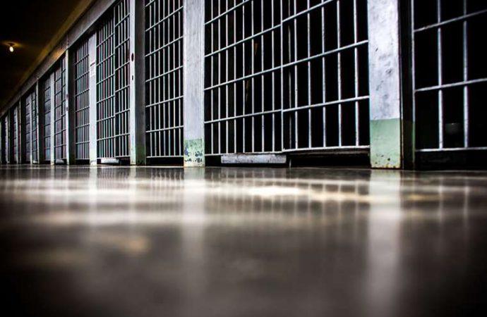 Prison_Credit_Thomas_Hawk_via_Flickr_CC_BY_NC_20_CNA_10_23_15-690x450.jpg